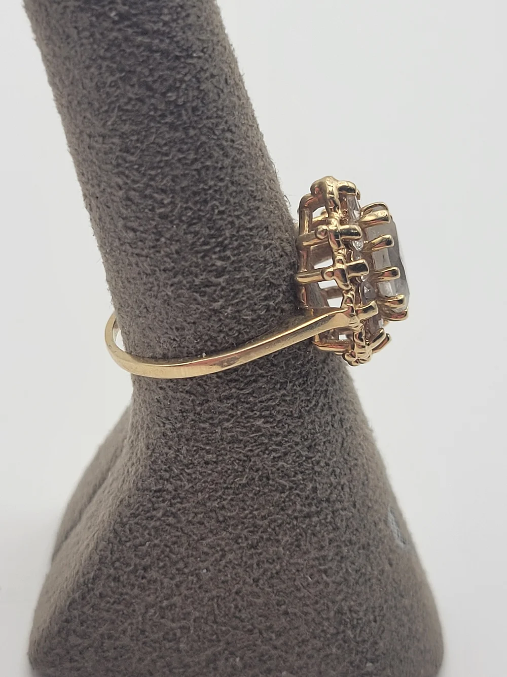 Vintage W/5 14K Cocktail Statement Ring with clear ornate Scalloped Halo Design